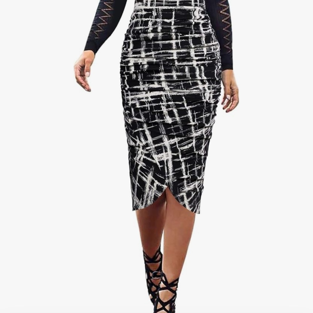 Elegant Black and White Pencil Skirt